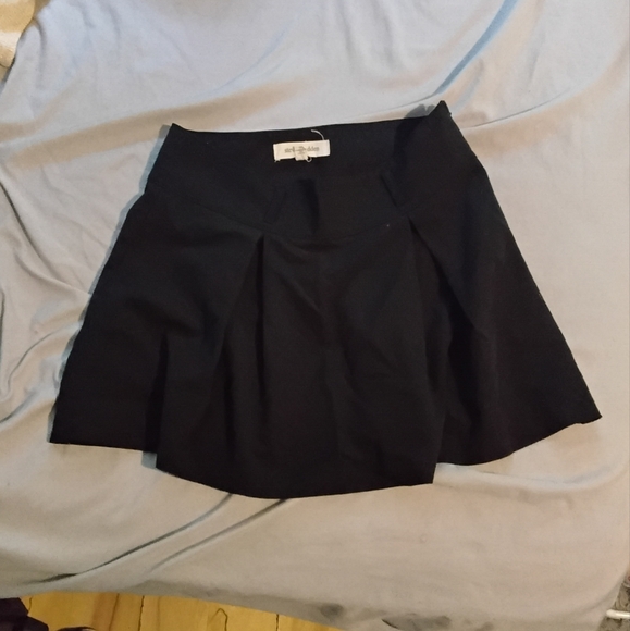 Steve Madden Black Pleated Mini Skirt - Picture 1 of 2